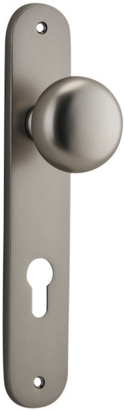 Cambridge Knob - Oval Backplate - Entry Point - Iver - Satin Nickel - Door Knobs