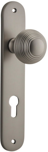 Guildford Knob - Oval Backplate - Entry Point - Iver - Satin Nickel - Door Knobs