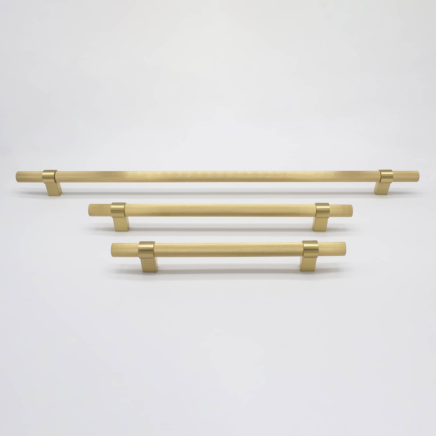 Brushed Brass Fluted Pull - Cassandra - Manovella