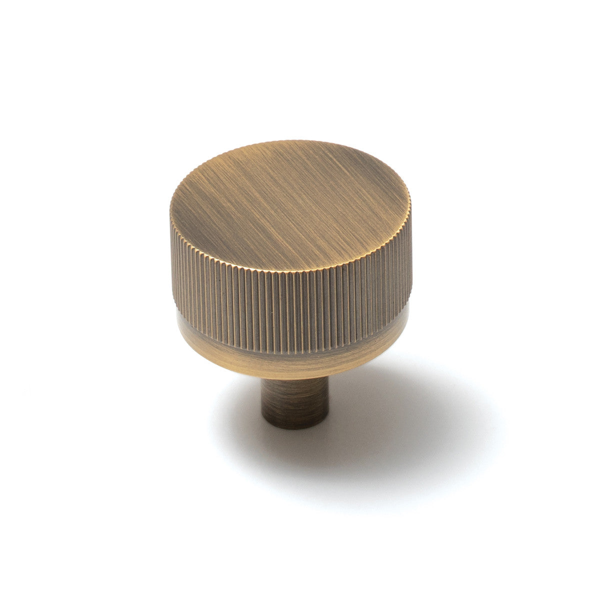 Momo Bellevue Solid Brass Lined Knob