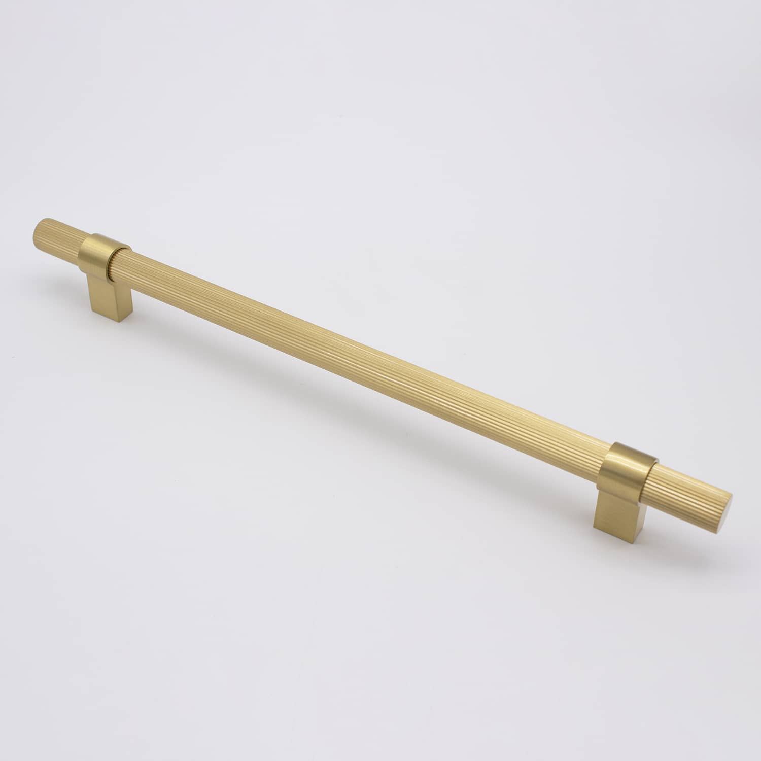 Brushed Brass Fluted Pull - Cassandra - Manovella