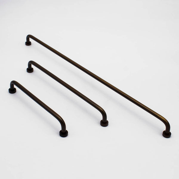 Aged Brass Arched Pull - Daphne - Manovella