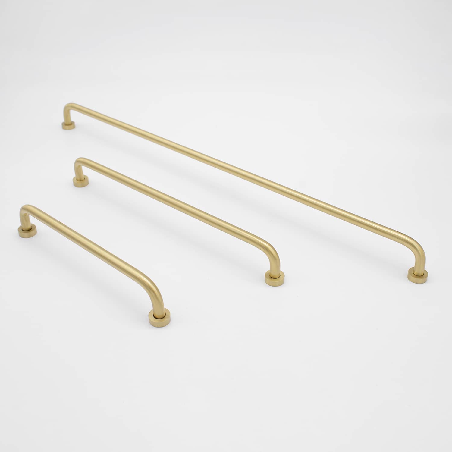 Brushed Brass Arched Pull - Daphne - Manovella