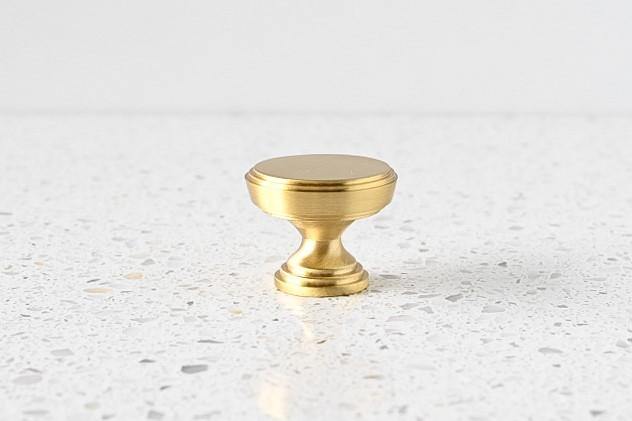 Quinn Brass Cabinetry Knob - Little Swagger