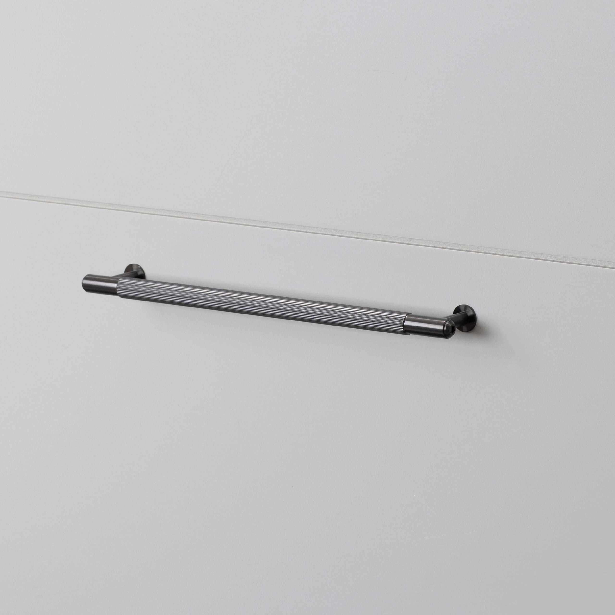 Pull Bar |  Linear | By Buster + Punch