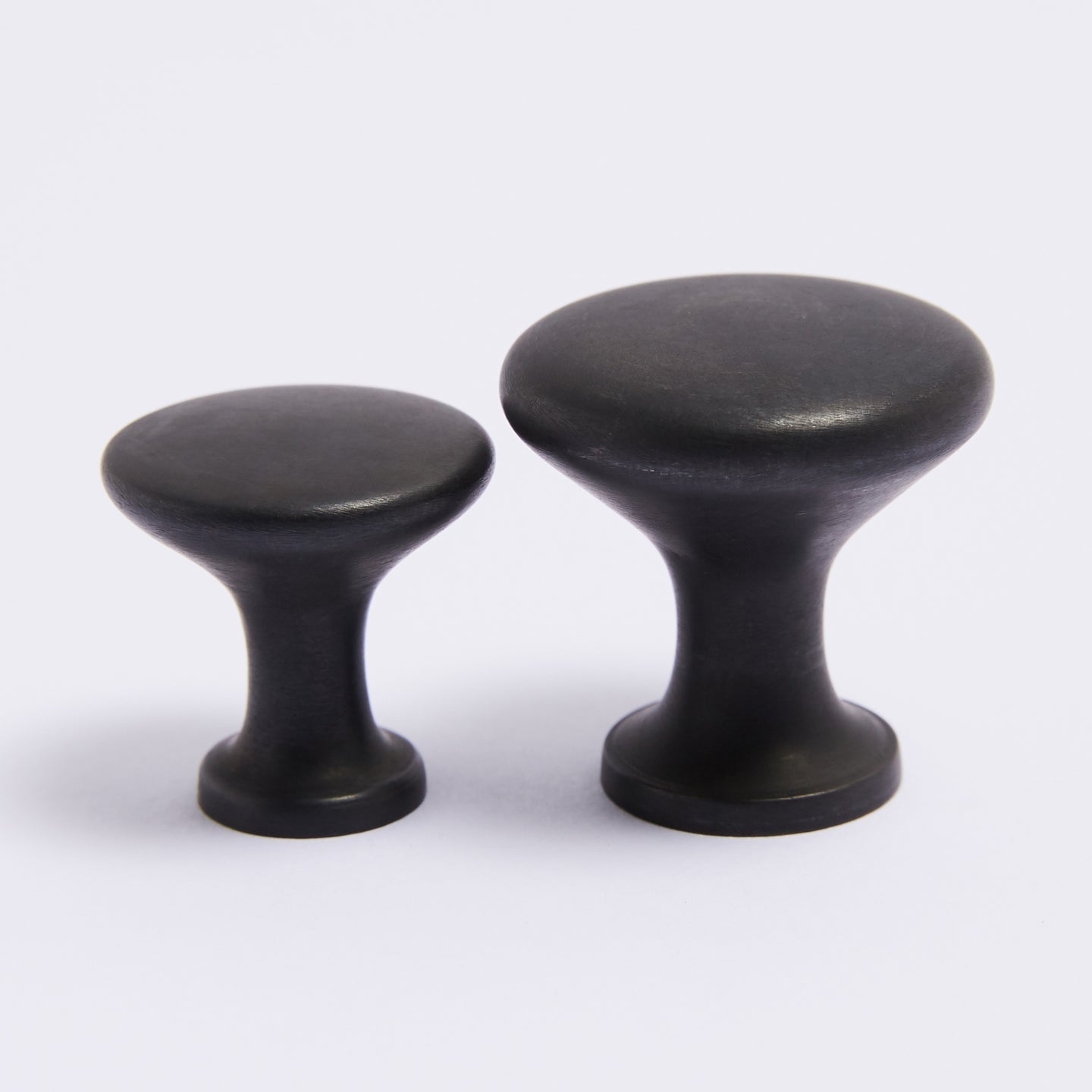 Ascot Knob - Scorched Black By Hepburn