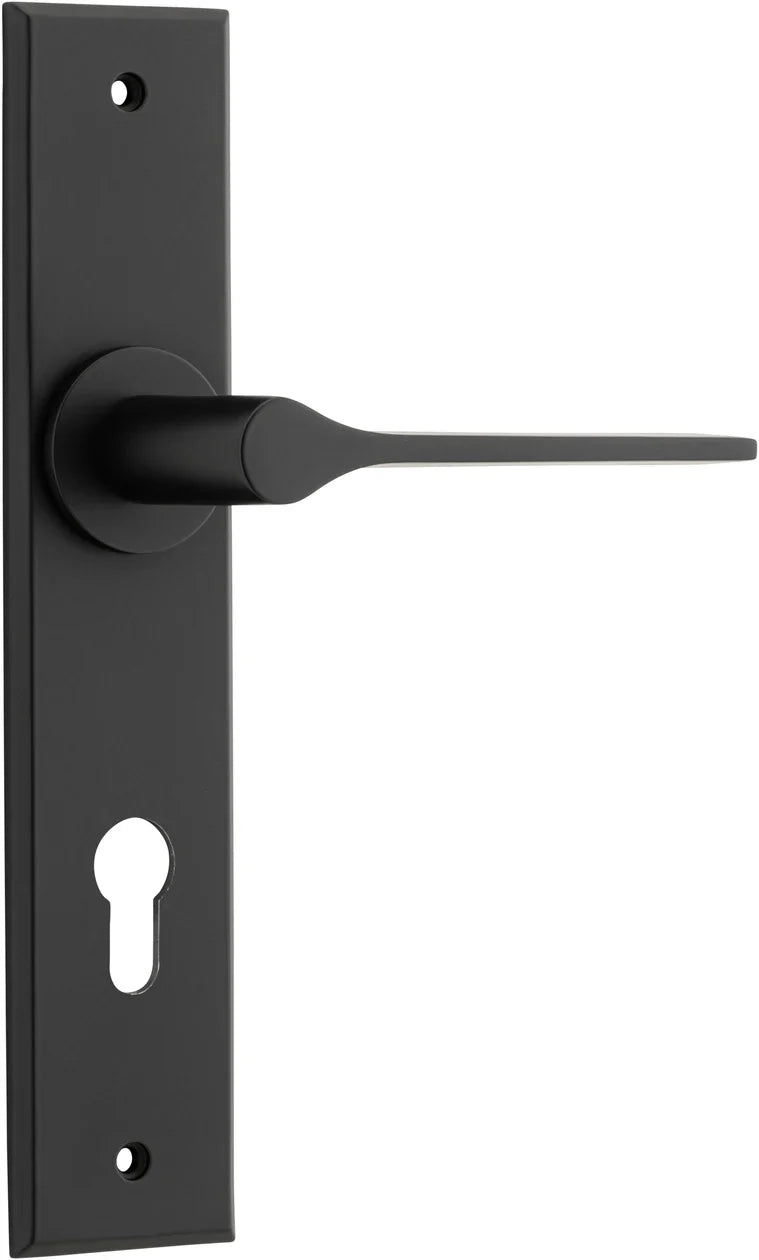 Como Lever - Chamfered Backplate - Entry Point - Iver - Matt Black - Door Levers