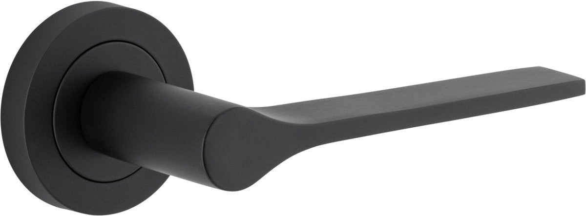 Como Lever - Round Rose - Entry Point - Iver - Matt Black - Door Levers