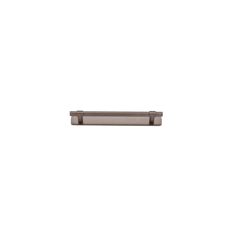 Helsinki Cabinet Pull with Backplate - Entry Point - Iver - Signature Brass - Cabinet Pulls