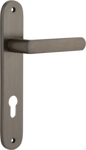 Osaka Lever - Oval Backplate - Entry Point - Iver - Signature Brass - Door Levers